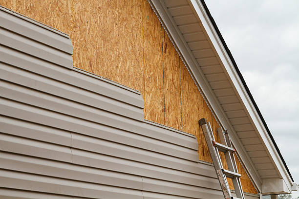 24/7 Emergency Storm Damage Siding Repair experts in Saint Paul, MN